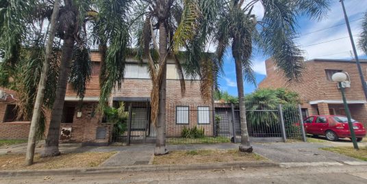 ALQUILER I Casa 3 Dorm I Pje Angelelli 8200 I $750000